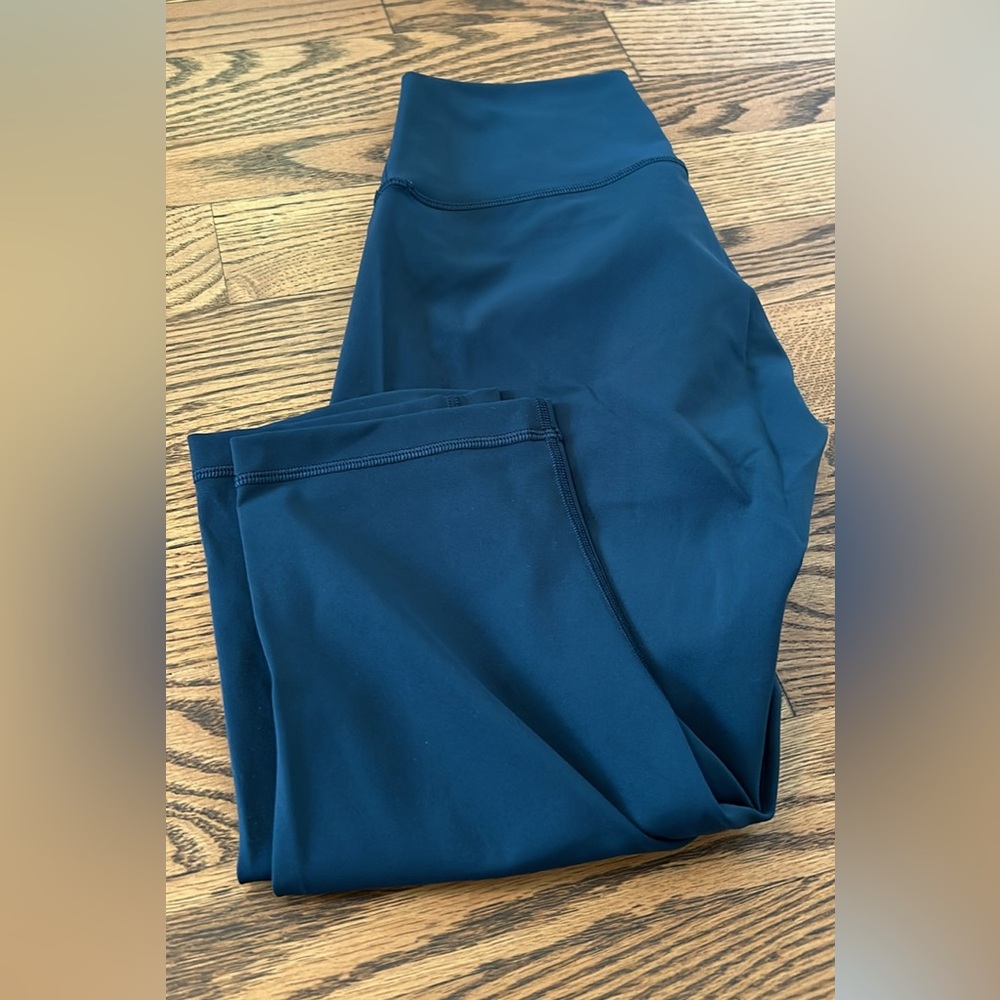 Lululemon wunder train cropped